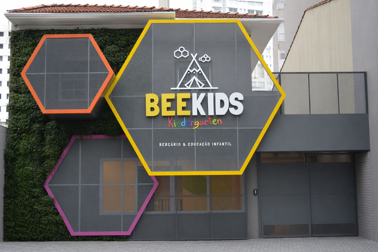 Projeto comercial Malu Pepe Arquitetura — escola Bee Kids em São Paulo